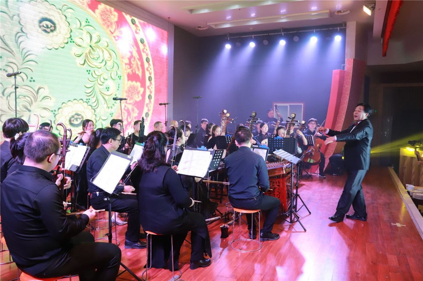 砥礪前行 再譜華章 淮鋼隆重召開(kāi)建廠五十周年慶祝大會(huì)